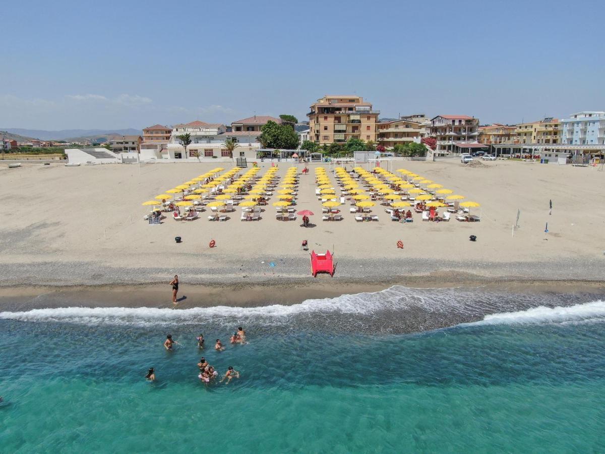 Bluriva Hotel Cirò Marina 外观 照片