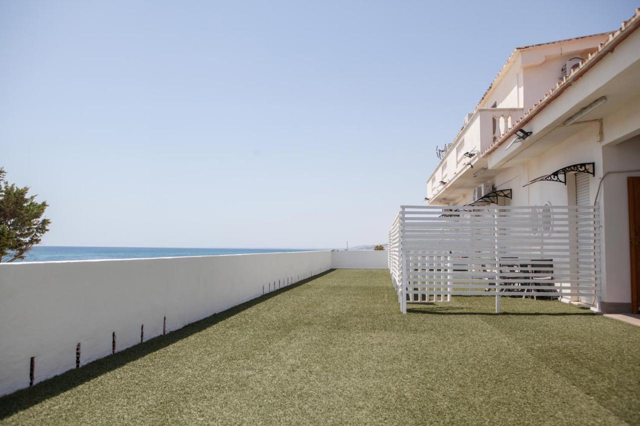 Bluriva Hotel Cirò Marina 外观 照片